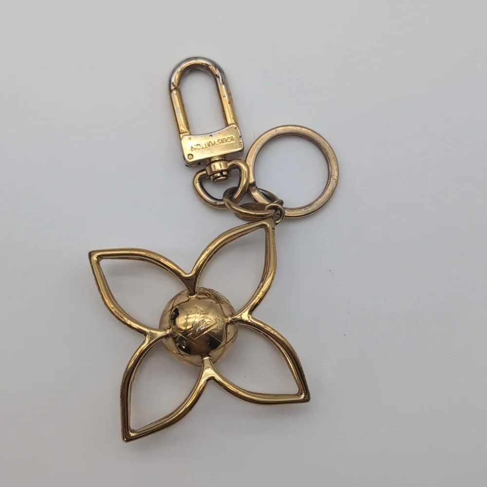 Louis Vuitton sphere key holder gold charm - Picture 2 of 4
